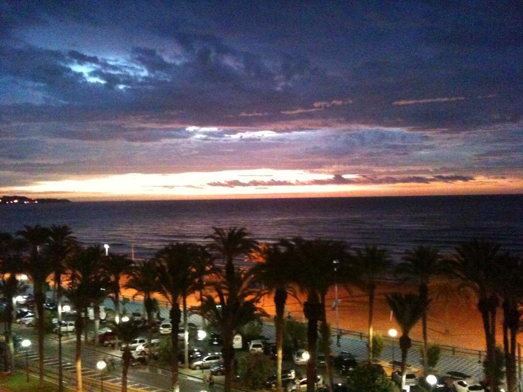 Apartamentos Bahia Alicante Ruang foto