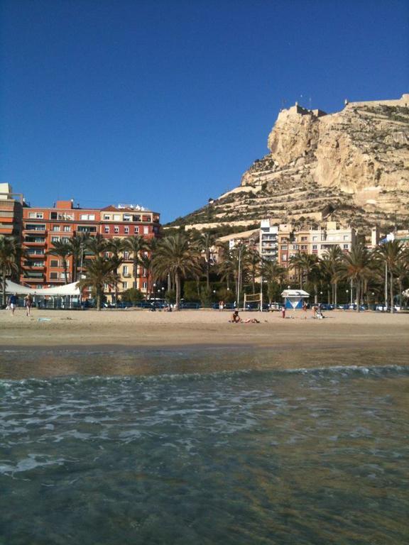 Apartamentos Bahia Alicante Ruang foto