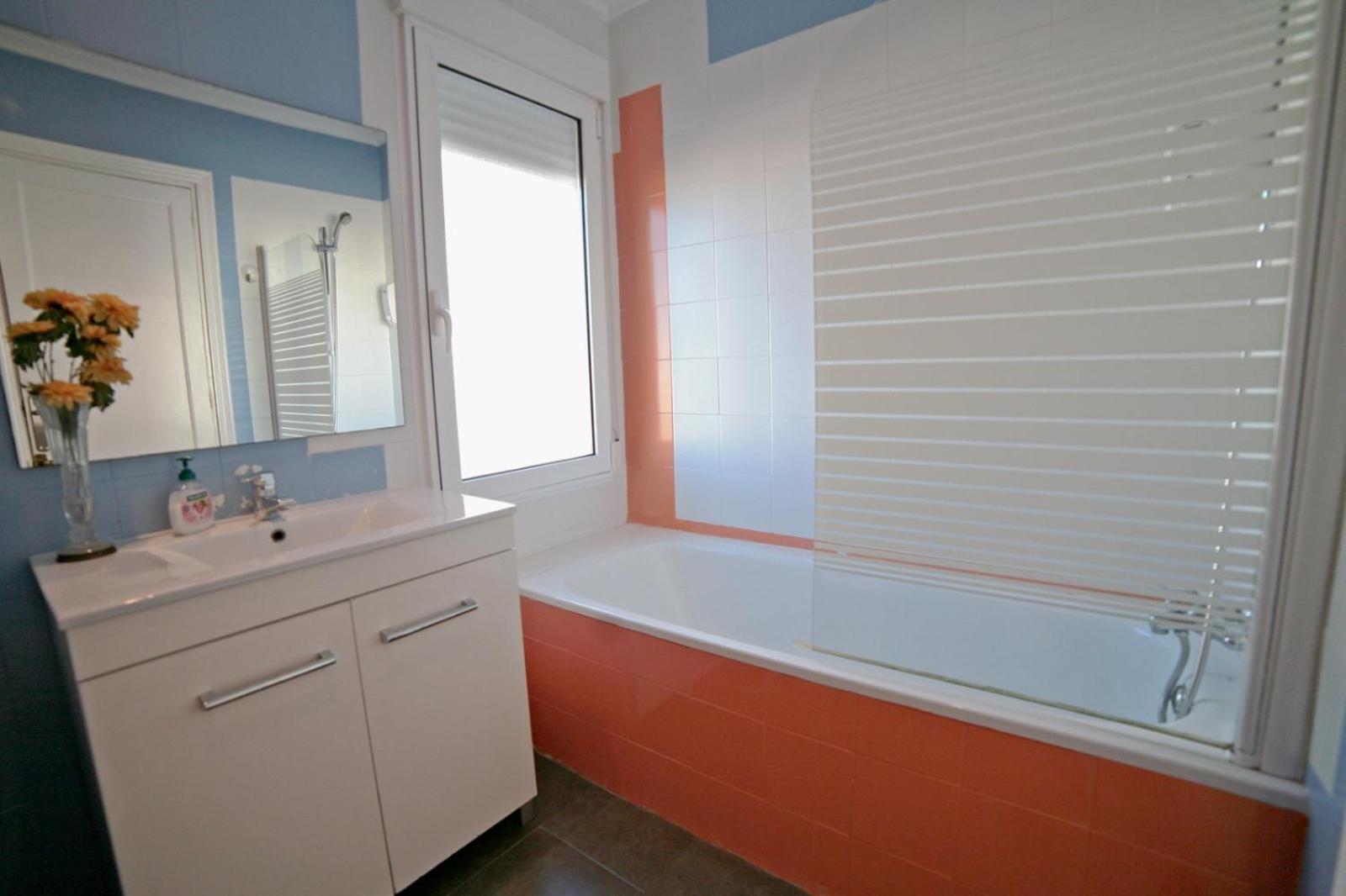 Apartamentos Bahia Alicante Bagian luar foto