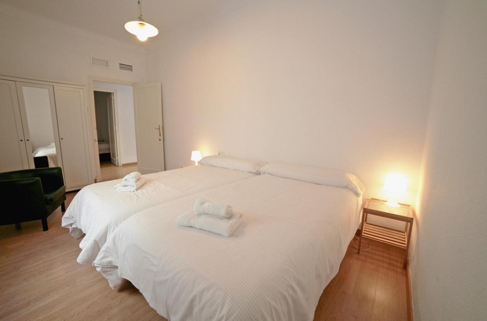 Apartamentos Bahia Alicante Bagian luar foto