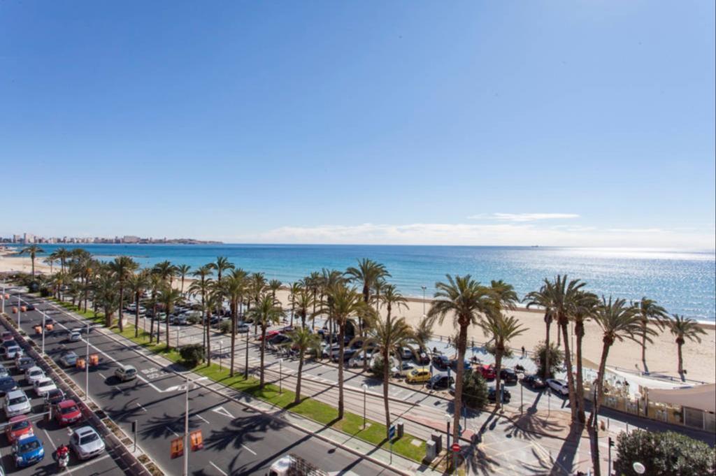 Apartamentos Bahia Alicante Bagian luar foto